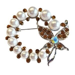 Brown Brooch Pin Faux Pearl Rhinestone Butterfly Silver Tone Wreath Gift Box